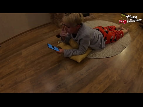❤️ Gekke blonde sûgje Enorme lul dy't derop sûgje en stuiterje - Anale seks Russyske porno op fy.hentaisea-com.ru